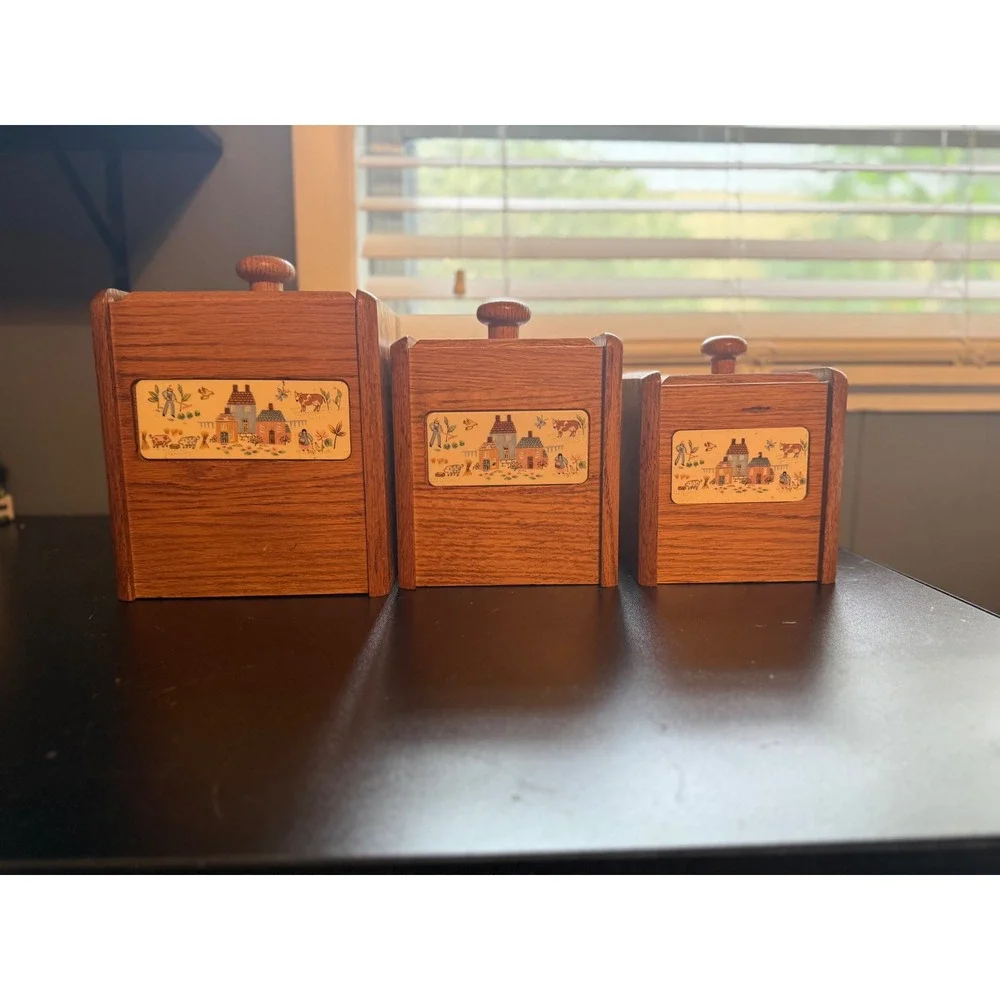 Heartland Wood and Ceramic Farm Scene 3pc Canister Set Oak Tone Finish